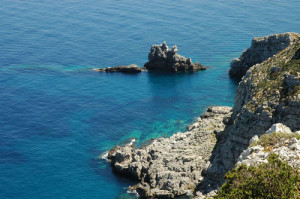 Isola di Marettimo, Scoglio del cammello by Francesco Crippa
