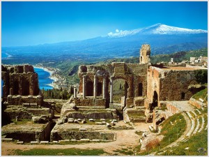 Panorama dal teatro greco di Taormina